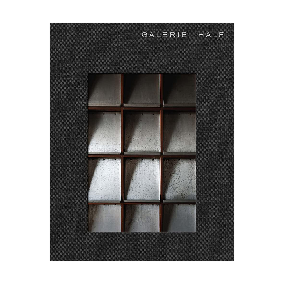 Galerie Half: Selected Works / Spaces